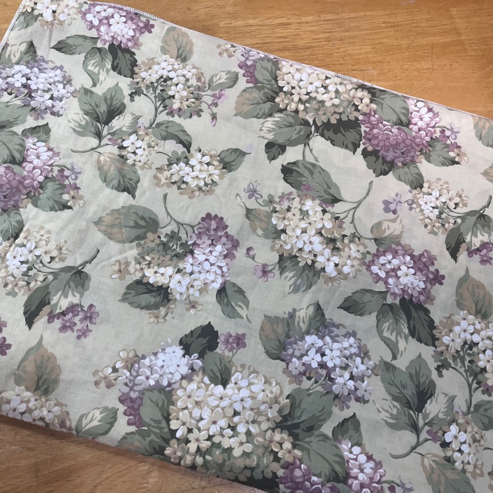 Vtg Tablecloth 82x53 Green Purple Floral Hydrangea Cottagecore Linen